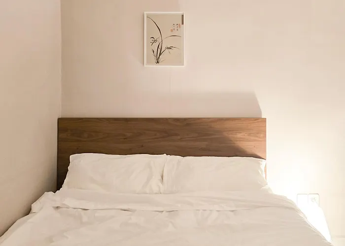 Colliv Yeonnam Guest house